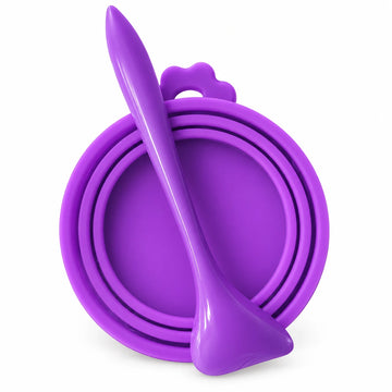 Couvercle en silicone et cuillère pour boîte de pâtée — fond blanc