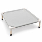 Lit de voyage pliable surélevé pour chien et chat — fond blanc