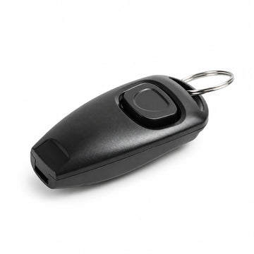 Clicker et sifflet 2 en 1 pour chien — fond blanc